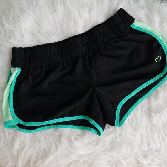 Sport Shorts - Picture 2 of 4